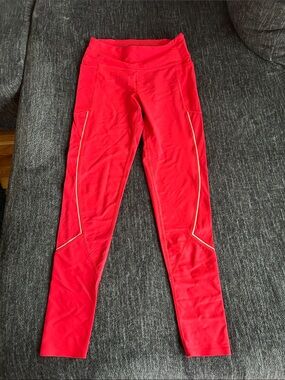 Victoria Sport Red Leggings With Pockets